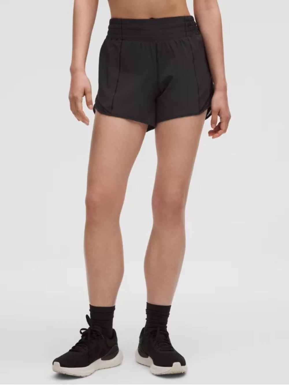 Like New Hotty Hot High-Rise Lined Short 4"